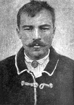 A young man from Mshanets in a lejbyk (jacket) with sleeves.