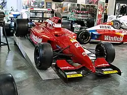A Dallara F192 in display