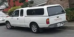 1995–1997 Tacoma rear, (large, centered "TOYOTA" on tailgate)