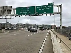 Interstate 395 northbound along the Southwest Freeway at exit&nbsp;3