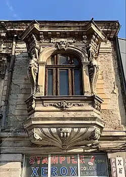 Beaux Arts caryatids of a oriel window of Strada Buzești no. 4, Bucharest, Romania, unknown architect or sculptor, c.1900