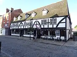 House (5–11, College Street)