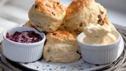 A Cornish cream tea by Trewithen Dairy