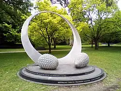 The Australian Turkish Friendship Memorial in Kings Domain, Melbourne honours WWI fallen soldiers and is a tribute to Australian-Turkish relations