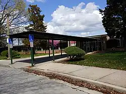 Front entrance of Yorkwood Elementary School in Loch Raven (2021)