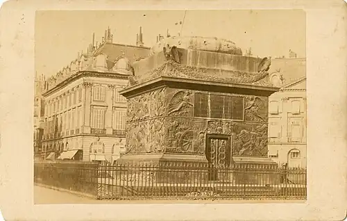 Base of the Vendôme Column after destruction