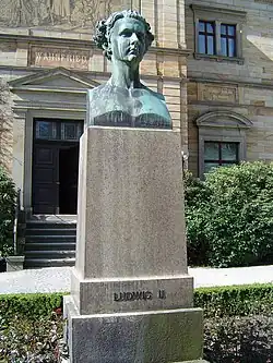 Bust of Ludwig II of Bavaria in front of Wahnfried