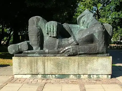 View of the sculpture