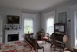 A bedroom in Greystone