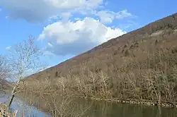 Blue Mountain at the Lewistown Narrows