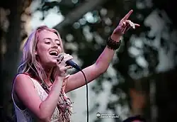 Brooke Eden performing in Los Angeles in 2015