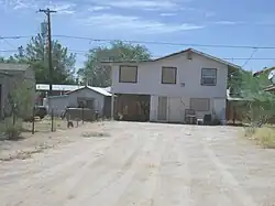 Extension of the Earl Bayless House.