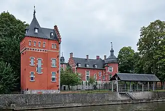 Grain elevator on the Sambre embankment.