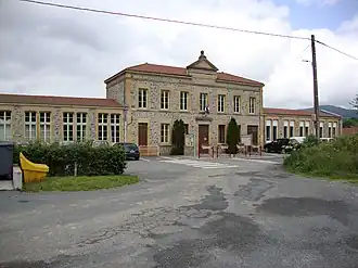The town hall and school in Chénelette