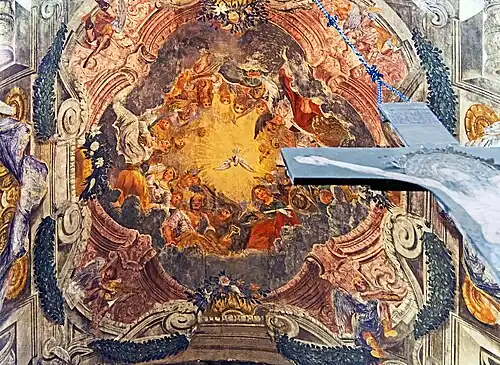 Vault above the altar.