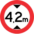 RR-6 Height restriction (4.2 metres (14&nbsp;ft))