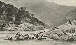 Using inflated animal skins to cross the Sutlej River, c.&nbsp;1905