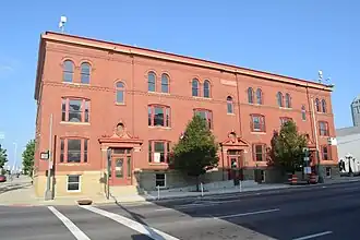 Del Monte Apartments