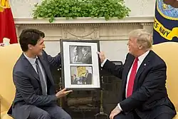 During Donald Trump's first term, the ivy was still used as decoration, as seen in this 2017 meeting between Trump and Justin Trudeau.