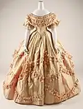 Dress 1860–1861 (French)