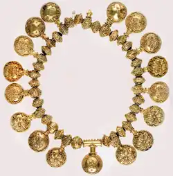 A thracian golden necklace found in Arabadjiiska Mogila