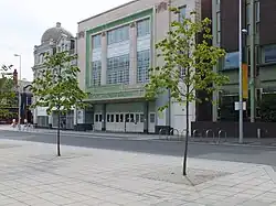 The Ellen Terry building is a former 20th century cinema that was refurbished in 2000.