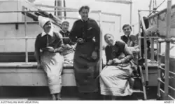 Conyers (centre) and four nurses on board Troopship Orvieto on voyage home to Australia