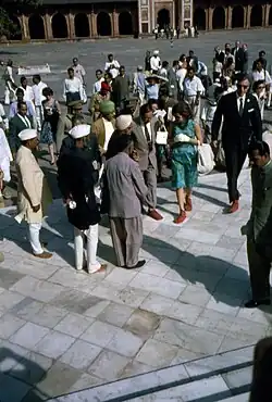 Kennedy tours Fatehpur Sikri
