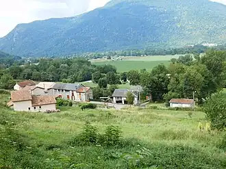 A general view of Frontignan-de-Comminges
