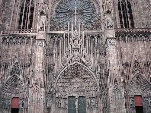 Detail of west façade of Strasbourg Cathedral (1225–1439), in French terms still a façade harmonique – not yet Rayonnant