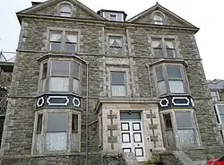 Glan Glasfor to the rear of Morris and Co.