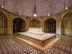 Jahangir's grave at the Tomb of Jahangir, Lahore is decorated with parchin kari work.