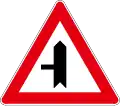 A04-1 Priority road ahead