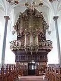 1630 organ case with original pipes