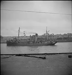 Contendor (as HMT Contendor) underway