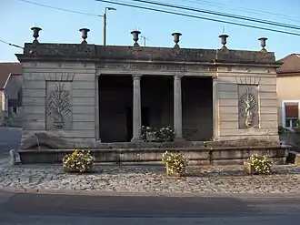 The wash house in Houdelaincourt