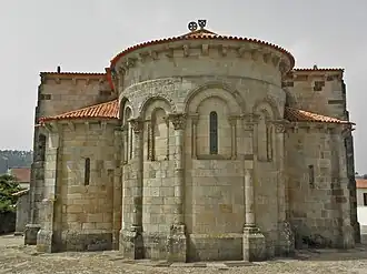 Round shaped apse and apsidoles at Monastery of São Pedro de Rates, an influence from Cluny monks that brought the "French style" to Portugal.