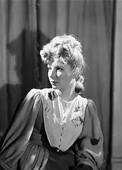 Jacqueline Pagnol aged 23–24