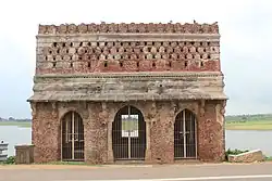 Kabutarkhana Pavilion (Khajuri Masjid)