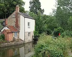 Kings Mill, viewed from the downsteam end of Mesopotamia