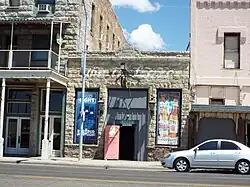 Historical contributing structures on Andy Divine Ave.