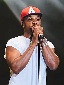 Kirk Franklin performing live in 2017