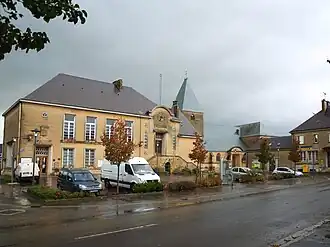 The town hall in Le Chesne