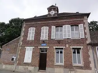 The town hall in Le Fayel
