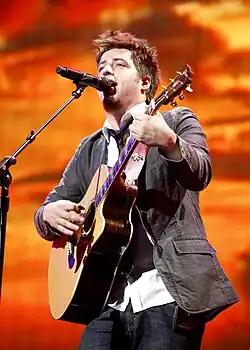 DeWyze performing in June 2010.