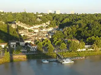 The old town along the Garonne