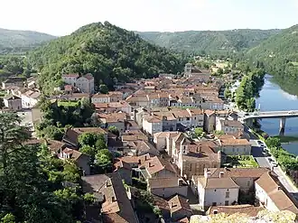 A general view of Luzech