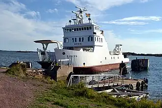 M/S Ejdern at Kyrkogårdsö