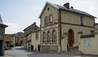 The town hall in Janvry
