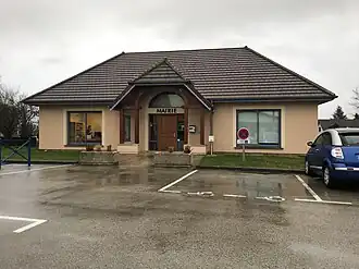 The town hall in Baverans